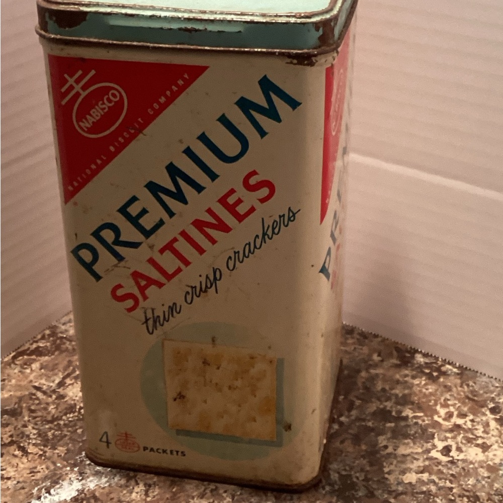 Vintage Premium Saltines Tin - Picture 2 of 5